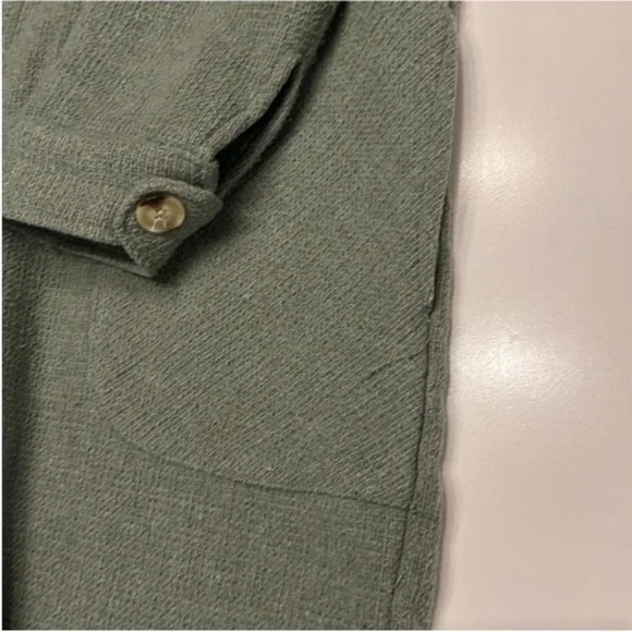 Design Lab Textured Front Button Shacket in Sage Size small - Picture 4 of 9
